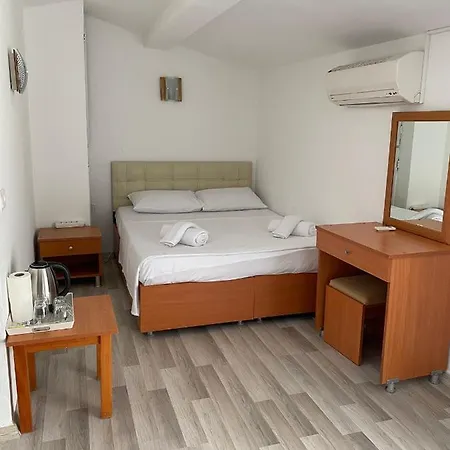 Aparthotel Magros 07