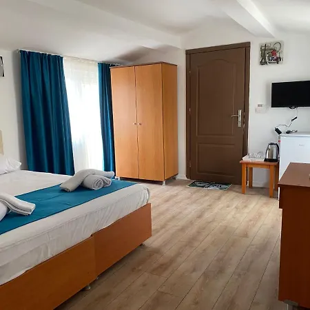 Aparthotel Magros 07